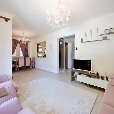 Holiday Villa In Terrace Life Βίλα *